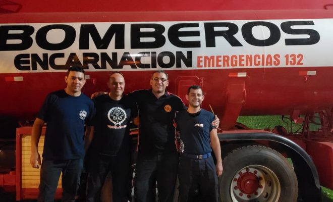 Bomberos se capacitaron en rescate extremo e incendio vehicular