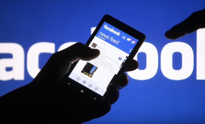 Policía federal investiga cuentas falsas de Facebook en Alem creadas para difamar
